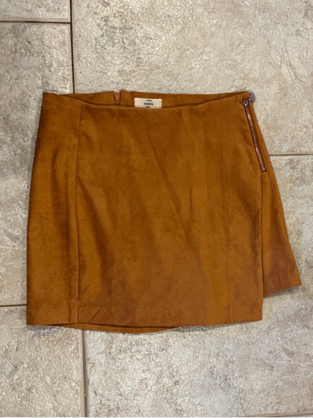 entro Suede Mini Skort in Camel Brown